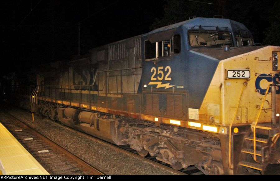 CSX 252 on Q404